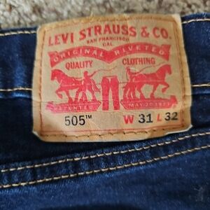 Levi's 505 Dark Blue Straight Jeans 31x32
